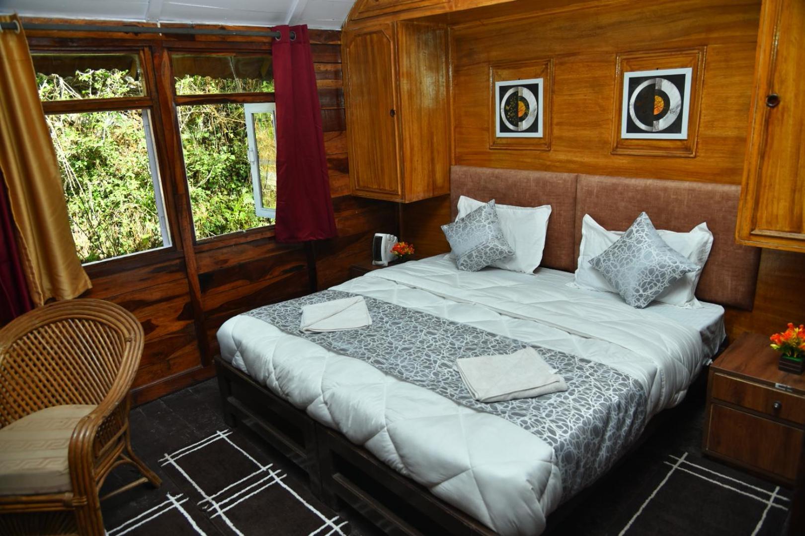 Kumaon Roop Resort Near Kainchi Dham Найнитал Экстерьер фото