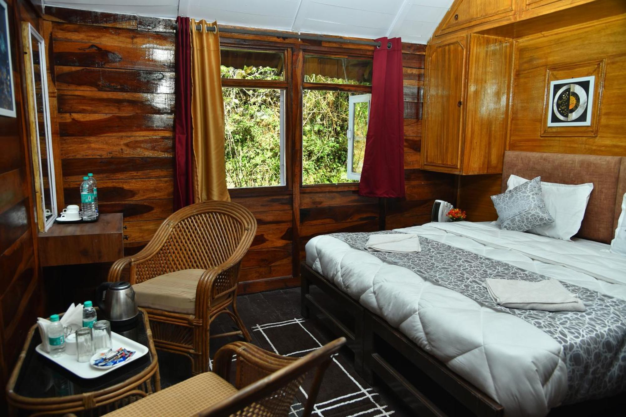 Kumaon Roop Resort Near Kainchi Dham Найнитал Экстерьер фото