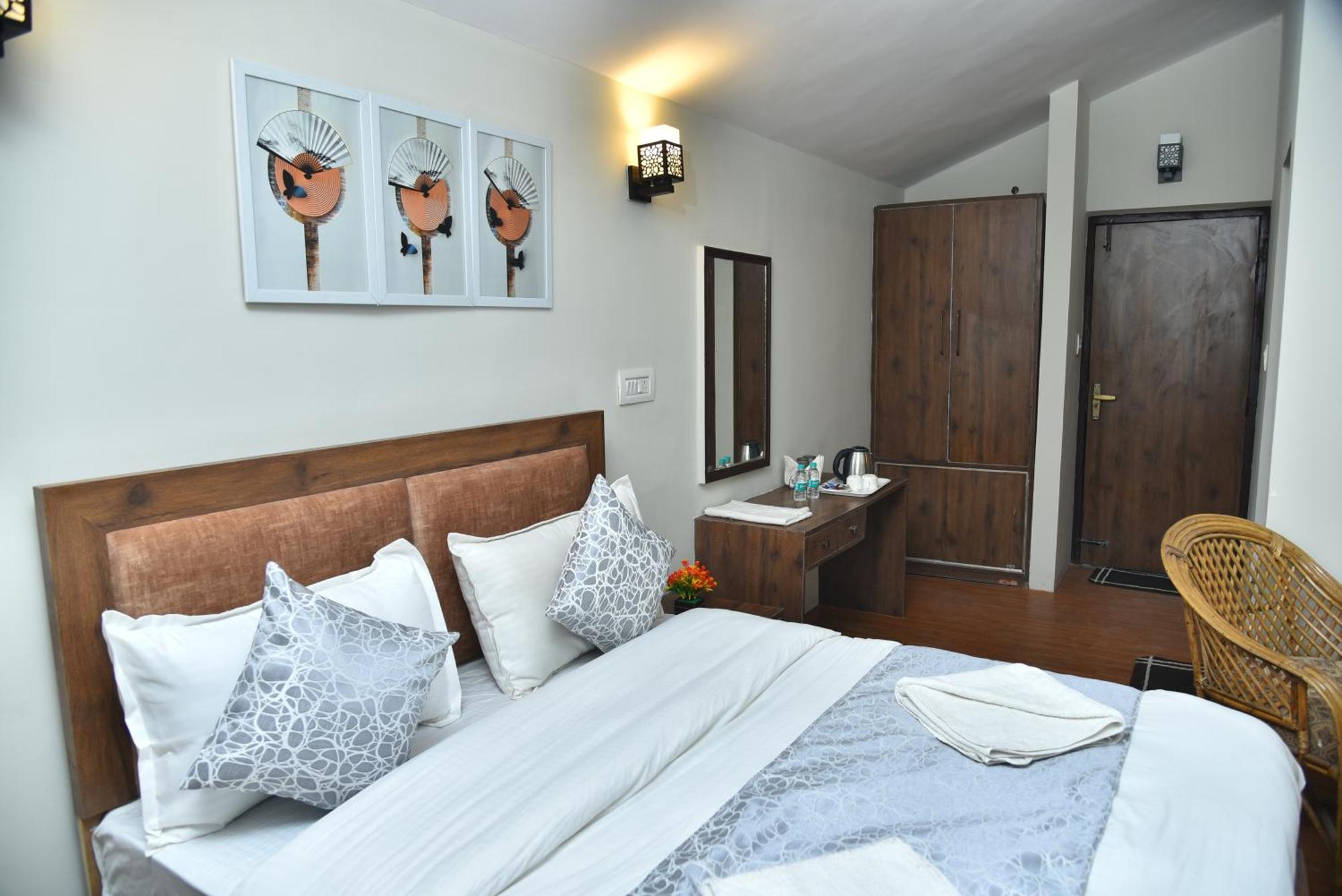 Kumaon Roop Resort Near Kainchi Dham Найнитал Экстерьер фото