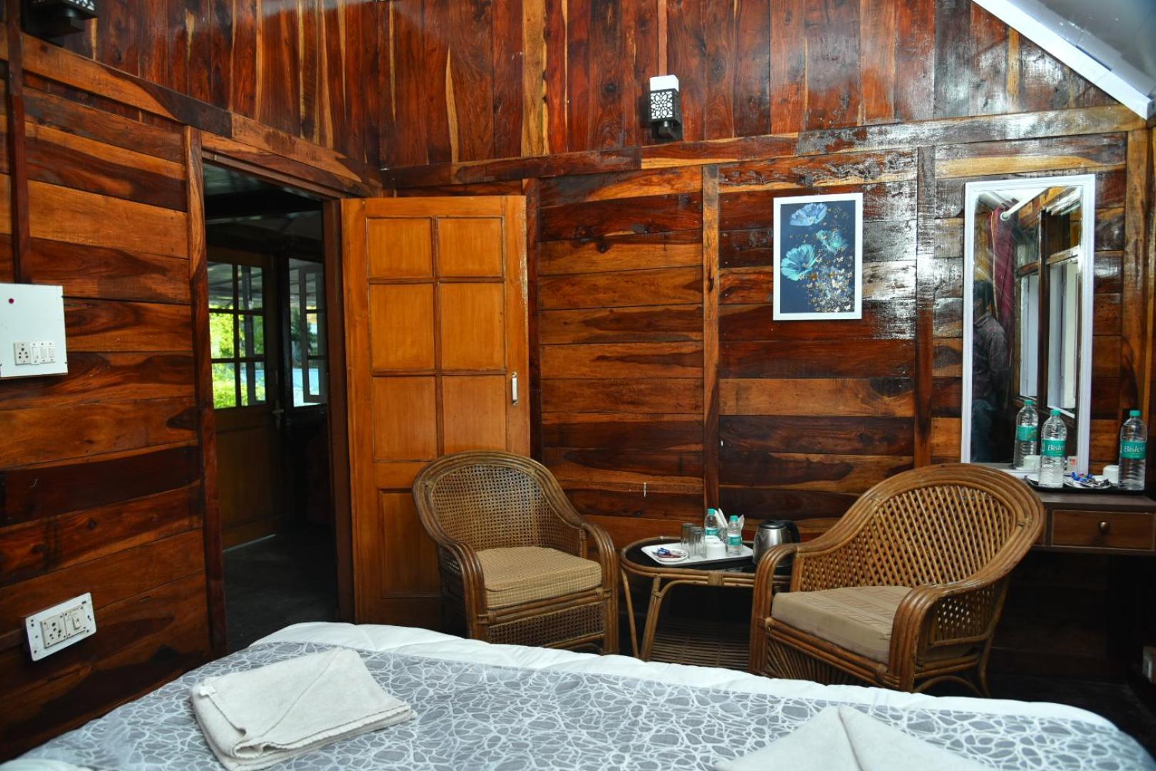 Kumaon Roop Resort Near Kainchi Dham Найнитал Экстерьер фото