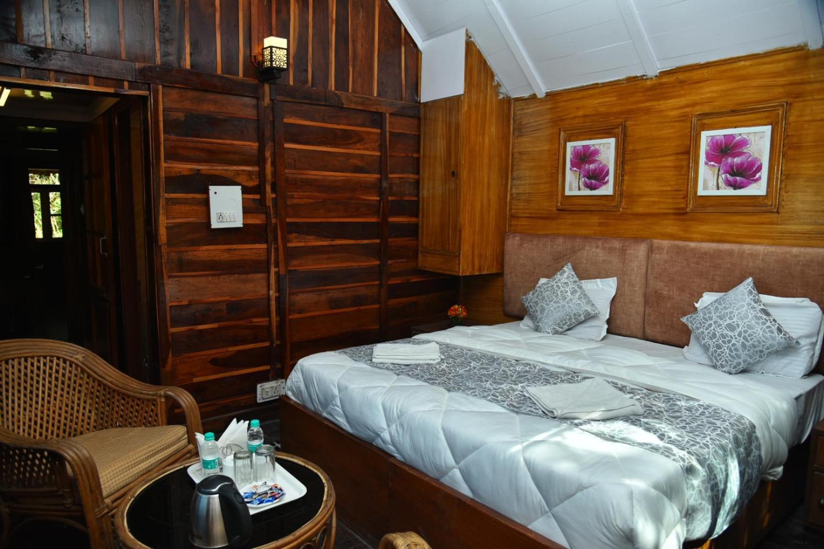 Kumaon Roop Resort Near Kainchi Dham Найнитал Экстерьер фото