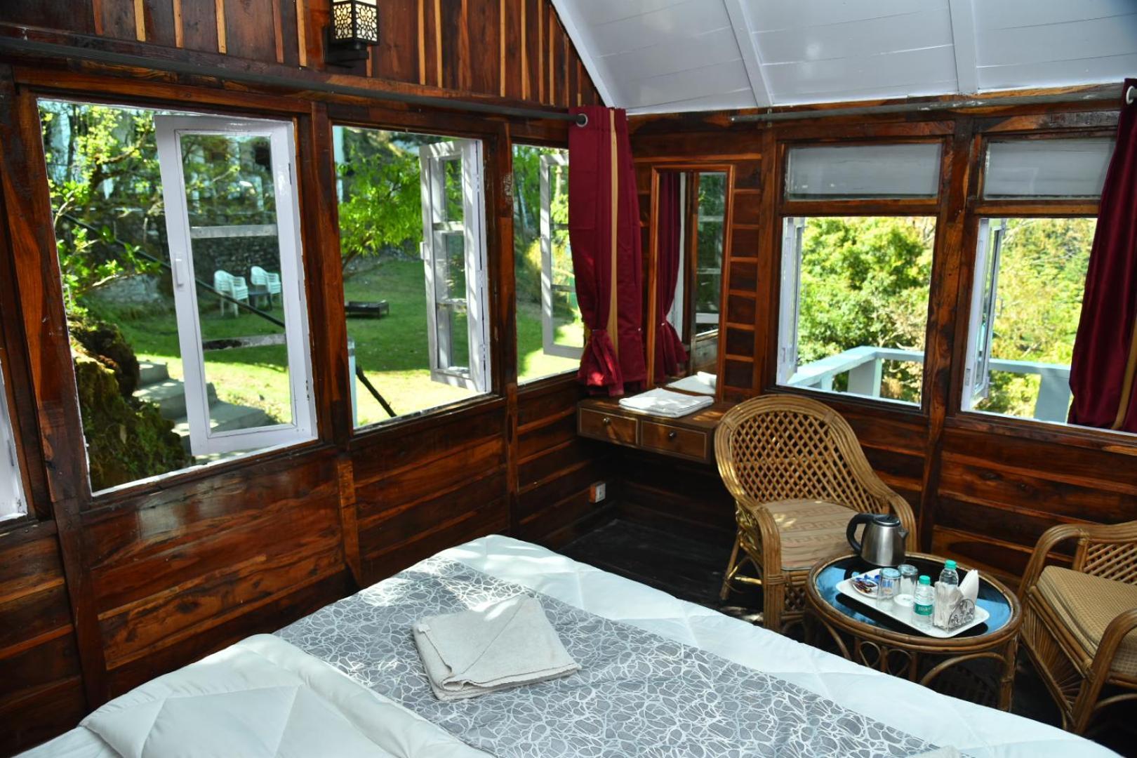 Kumaon Roop Resort Near Kainchi Dham Найнитал Экстерьер фото