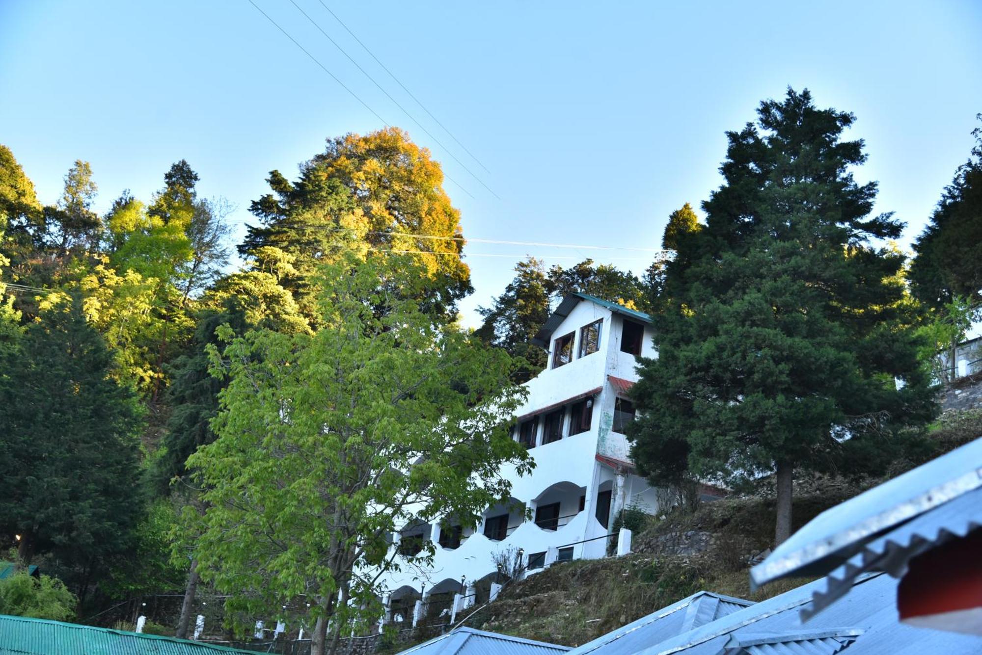 Kumaon Roop Resort Near Kainchi Dham Найнитал Экстерьер фото