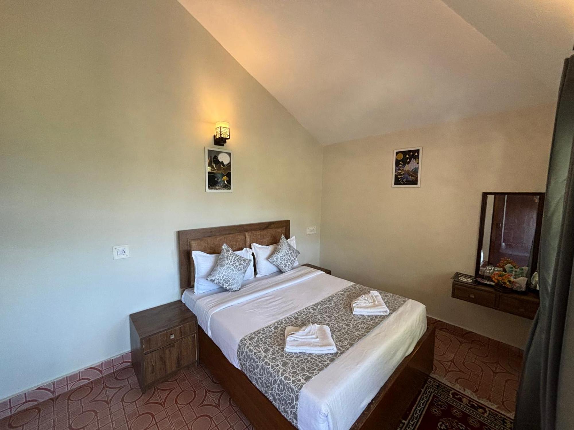 Kumaon Roop Resort Near Kainchi Dham Найнитал Экстерьер фото